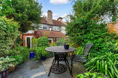 30 Lodge Road, Wallington, SM6 0UA