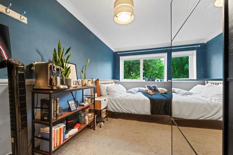 2 bedroom apartment for sale, Marchmont Road, Wallington