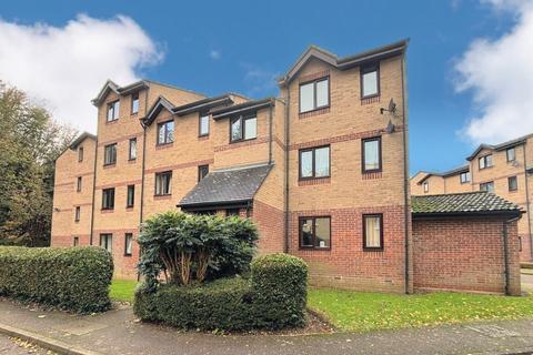 2 bedroom flat for sale, Lucas Road, Sudbury