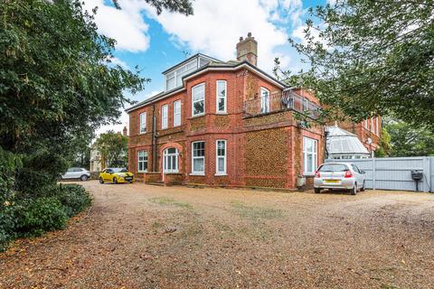 2 bedroom penthouse for sale, Hunstanton