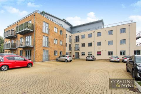 2 bedroom apartment for sale, Ramsden Court, Wickford