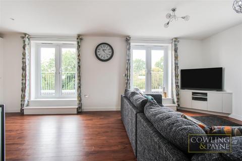 2 bedroom apartment for sale, Ramsden Court, Wickford