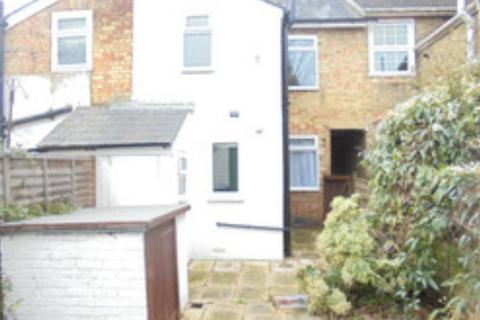 2 bedroom house to rent, Cobden Road , Sevenoaks, Kent