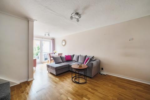 61 Bucklers Way, Carshalton, SM5 2DZ