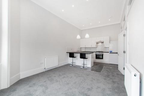 2 bedroom flat to rent, Anerley Park, Penge, SE20