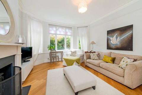 2 bedroom flat to rent, Castelnau Gardens, Barnes, London, SW13