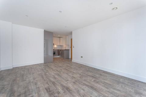 2 bedroom flat to rent, Talisker House, Acton, LONDON, W3