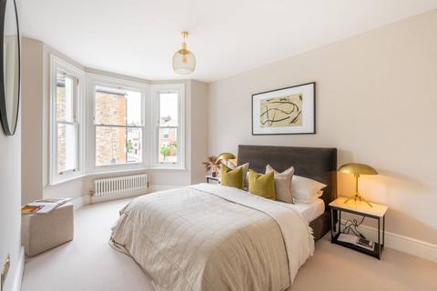 3 bedroom flat to rent, Sellons Avenue, Kensal Rise, London, NW10