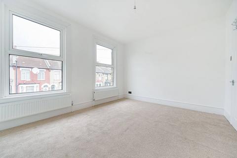 3 bedroom terraced house to rent, Henley Road, N18, Edmonton, London, N18