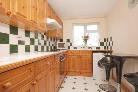 1 bedroom maisonette for sale, Baird Drive, Wood Street Village, Guildford, GU3