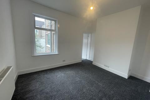 3 bedroom terraced house to rent, Brinkburn Road, Darlington, County Durham