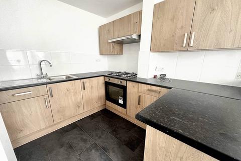 1 bedroom flat to rent, Meeching Road, Newhaven, BN9 9RL