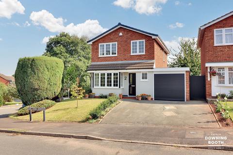 2 Yew Tree Avenue, Lichfield, WS14 9UA