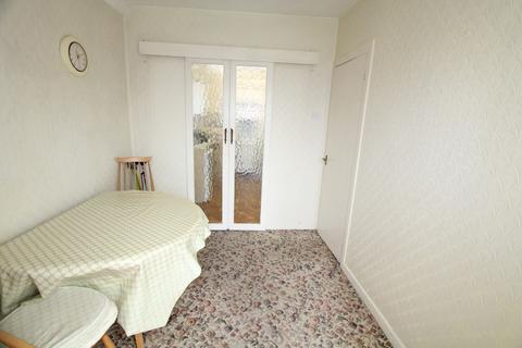 11 Edinburgh Road, Wrexham, LL11 2RG