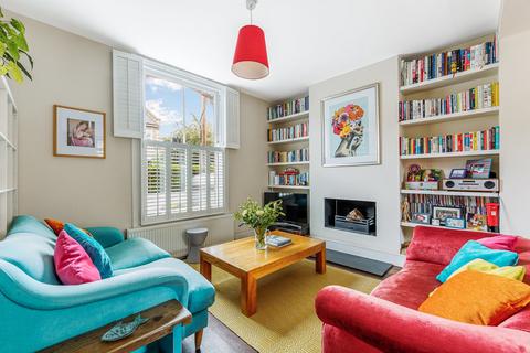 11 Bradmore Park Road, London, W6 0DT