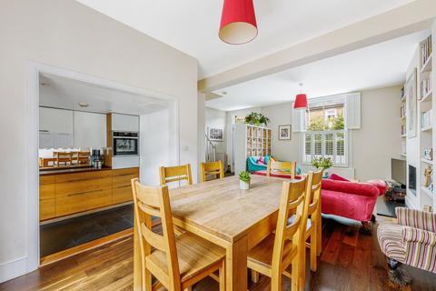 11 Bradmore Park Road, London, W6 0DT
