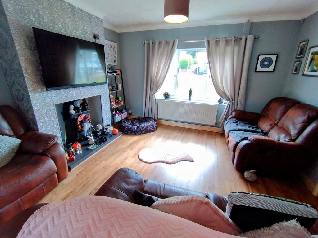 Gloucester Road, Kidsgrove... 3 bed semidetached house for sale £205,000