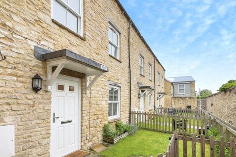 2 bedroom terraced house to rent, Corn Street, Witney, Oxfordshire, OX28