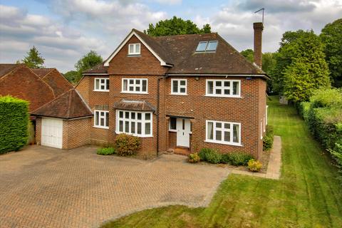 Dornden Drive, Langton Green, Tunbridge Wells, Kent, TN3