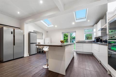 5 bedroom terraced house for sale, Elm Park Road, London