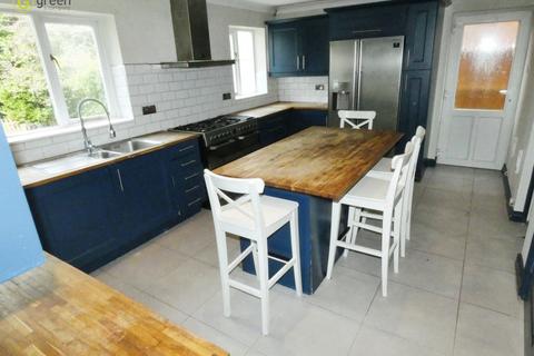 3 Moat Drive, Drayton Bassett, Tamworth, B78 3UG