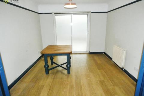 3 Moat Drive, Drayton Bassett, Tamworth, B78 3UG