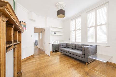 2 bedroom flat for sale, Disraeli Gardens, London