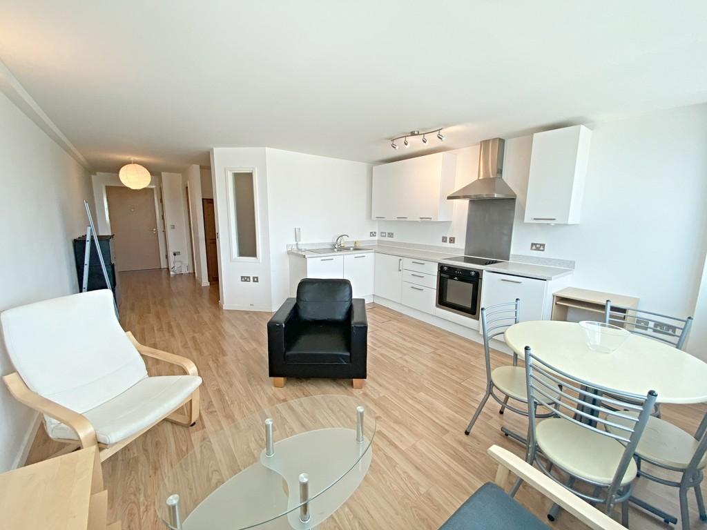 Living Room 2 (3)