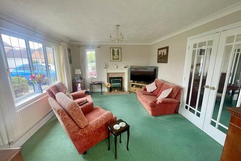 4 bedroom detached house for sale, Turnberry Drive, Woodhall Spa LN10