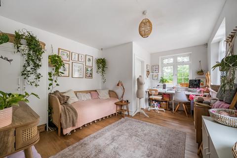 Maybury Goose Rye Road, Worplesdon, Guildford, GU3 3RJ