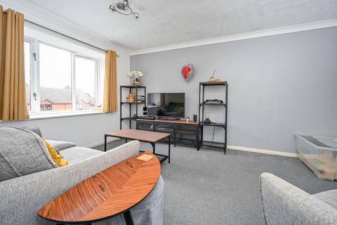 1 bedroom flat for sale, Woottons Court, Staffordshire WS11