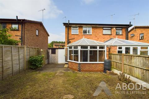 11 The Cloisters, Burton-on-trent, DE15 9AH