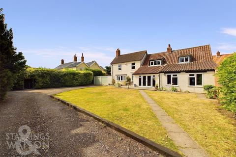 4 bedroom detached house for sale, Church Road, Earsham, NR35