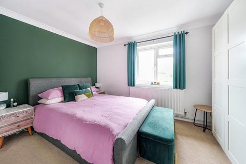 3 bedroom flat for sale, Sellindge Close, Beckenham BR3