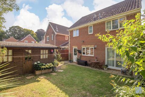 4 bedroom detached house for sale, Husenbeth Close, Costessey