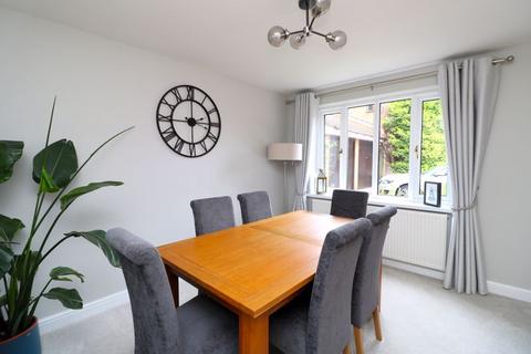 4 bedroom detached house for sale, High Land Road, Upper Stonnall