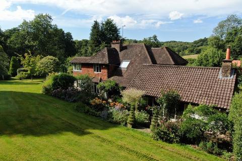 4 bedroom detached house for sale, Green Lane, Guildford