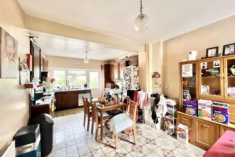 4 bedroom semi-detached house for sale, Arbuthnot Lane, Bexley