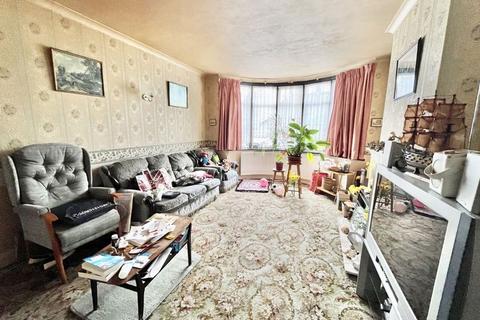 8 Arbuthnot Lane, Bexley, DA5 1EQ