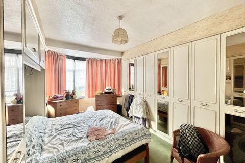 8 Arbuthnot Lane, Bexley, DA5 1EQ