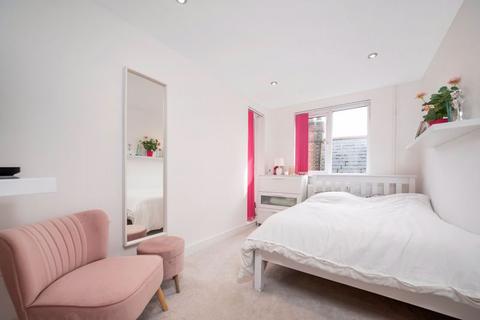 23 Holmbury Manor, Sidcup, DA14 6DF