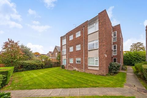 23 Holmbury Manor, Sidcup, DA14 6DF