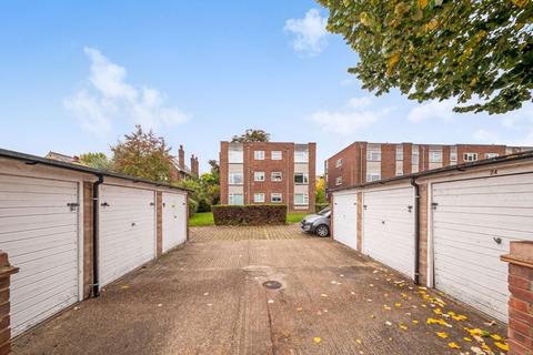 23 Holmbury Manor, Sidcup, DA14 6DF