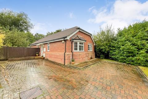 2 bedroom detached bungalow for sale, Granada Road, Hedge End, SO30