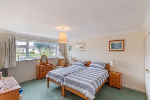 17 Longstone Close, Beadnell, Chathill, NE67 5BS