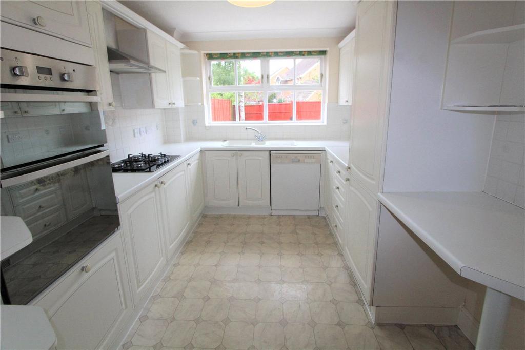 Orwell Road, Petersfield, Hampshire... 4 bed detached house for sale