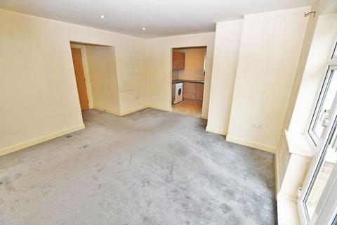 2 bedroom flat for sale, Hazlitt Drive, Maidstone