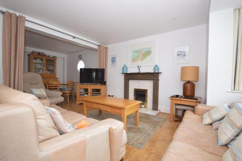 3 bedroom detached house to rent, Dane Road, Newquay TR7