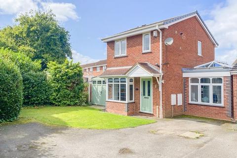 10 Brooklime Gardens, Featherstone, Wolverhampton, WV10 7TW