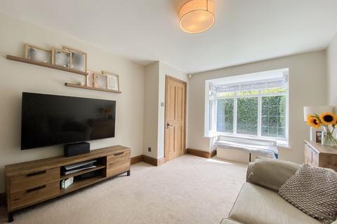10 Brooklime Gardens, Featherstone, Wolverhampton, WV10 7TW